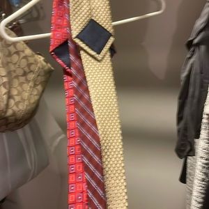 Club Room Men’s Suit ties